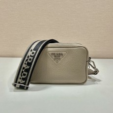 프라다 Prada 사피아노 레더 숄더 백