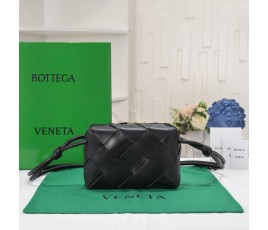 [BOTTEGA VENETA-보테가]  베네타보테가베네타 미니 루프 카메라백