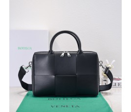 [BOTTEGA VENETA-보테가 베네타] 보테가베네타 인트레치아토 아르코 서류가방